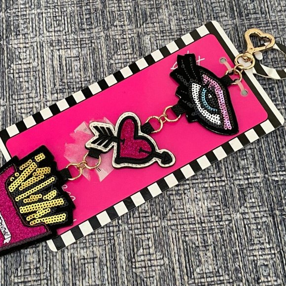 Betsey Johnson Accessories - Betsey Johnson Keys Holder Sequin French Fries Heart eye Keychain